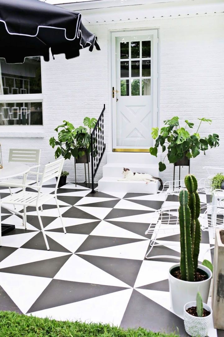 DIY Painted Patio Tile