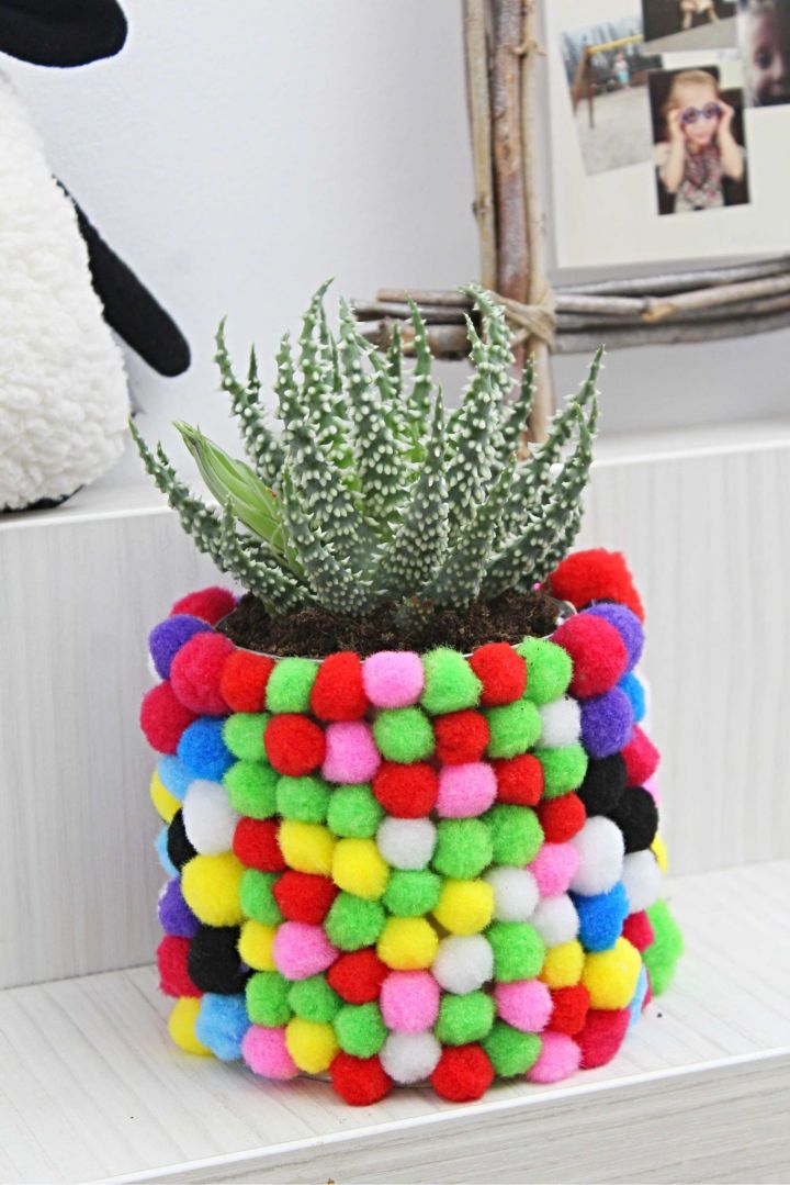 Pom Pom Flower Pot