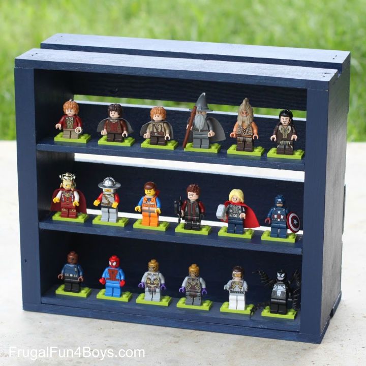 Wooden Crate Lego Minifigure Display