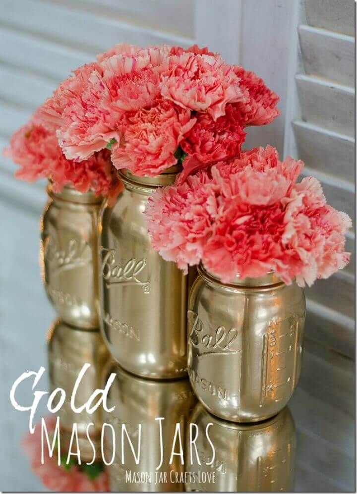 DIY Gold Spray Painted Mason Jar Tutorial