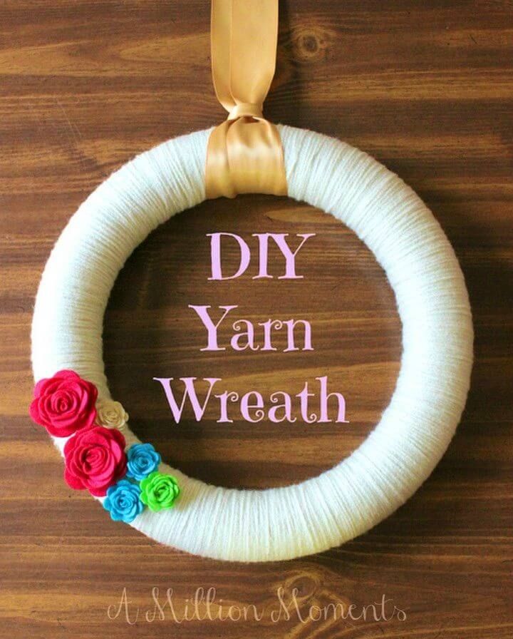 Easy to Make a Yarn Wreath
