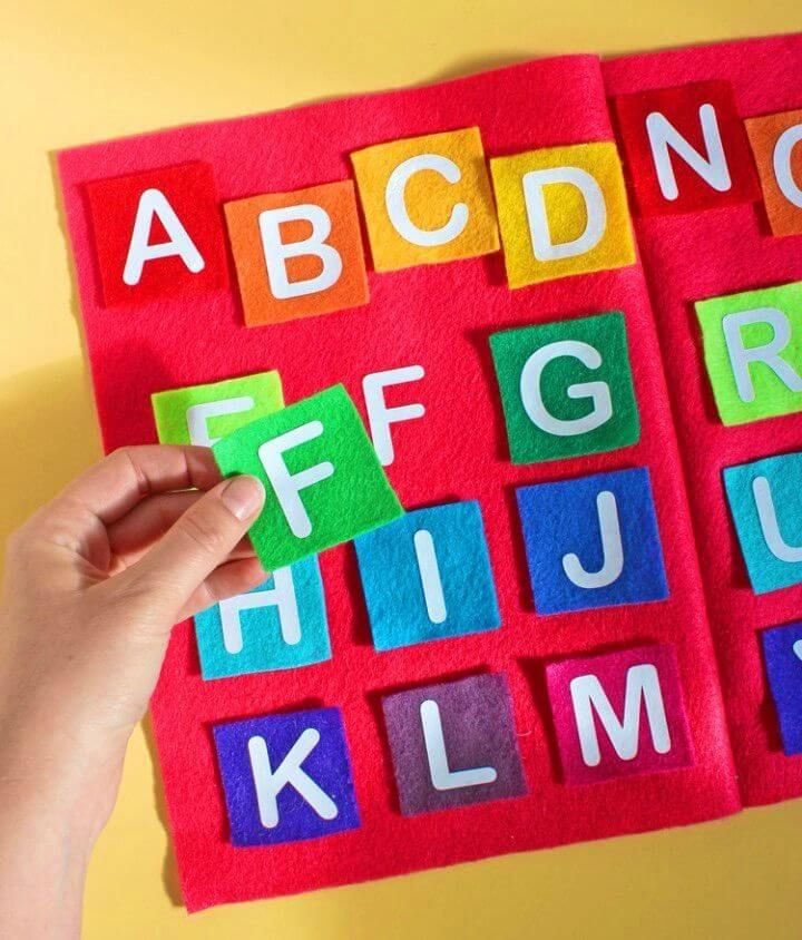 Make Felt and Vinyl Alphabet Matching Game