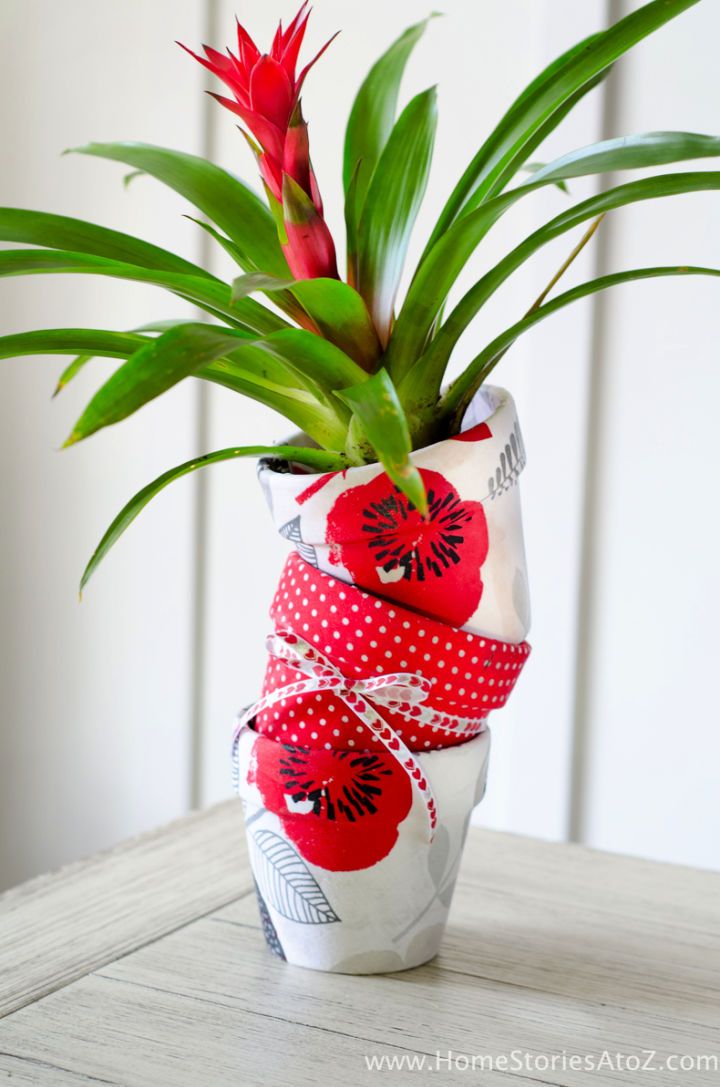 Make Mod Podge Flower Pots