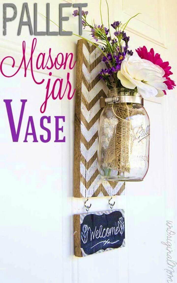 Pretty DIY Chevron Pallet Mounted Hanging Mason Jar Vase