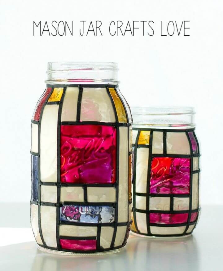 Pretty DIY Mondrian Mason Jars 