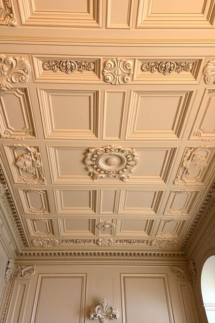 Ceiling with Crown Molding for Classic Sophistication - 22 Living Room Ceiling Ideas