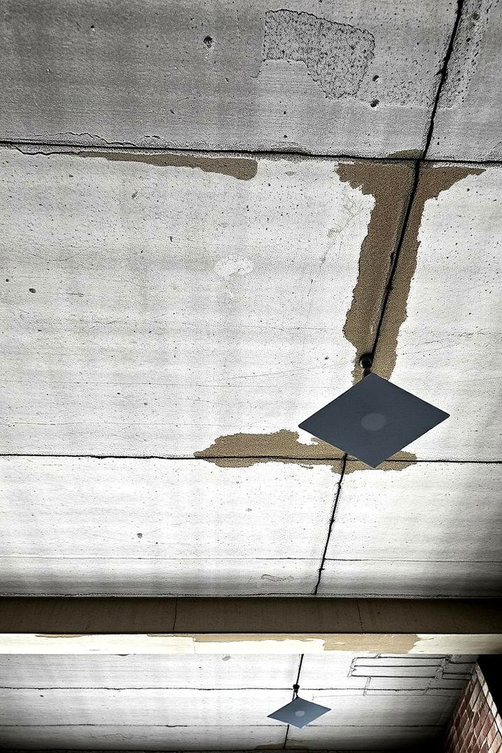 Industrial Concrete Ceilings - 22 Cheap Ceiling Ideas