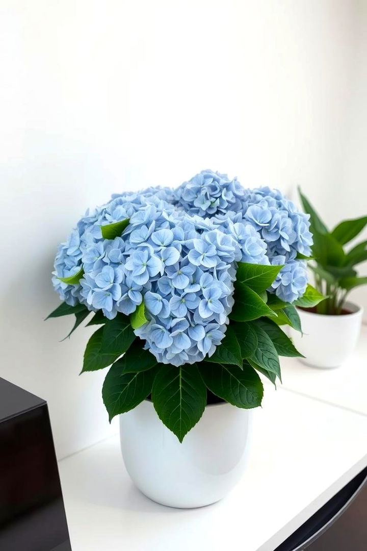 Modern Minimalist Hydrangea Arrangement - 22 Hydrangea Centerpiece Ideas