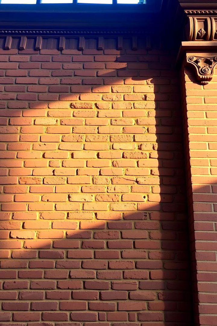 Ornate Brick Walls - 22 spanish style front porch ideas