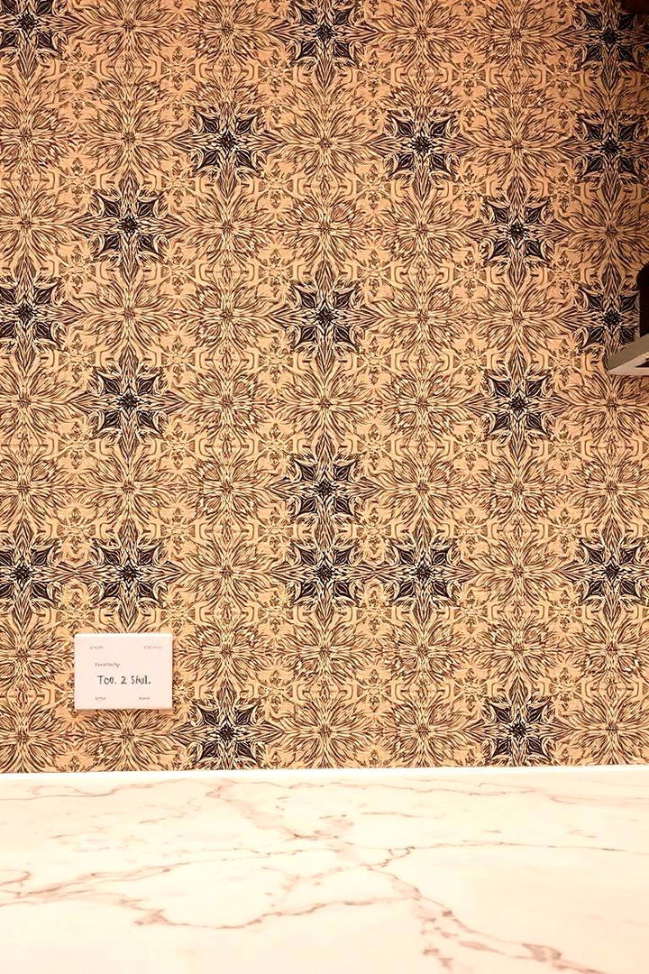 Patterned Tiles Accent - 22 Kitchen Accent Wall Ideas
