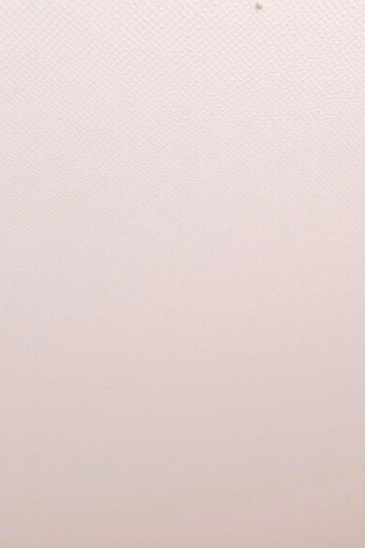 Subtle Textures - 22 Ceiling Wallpaper Ideas