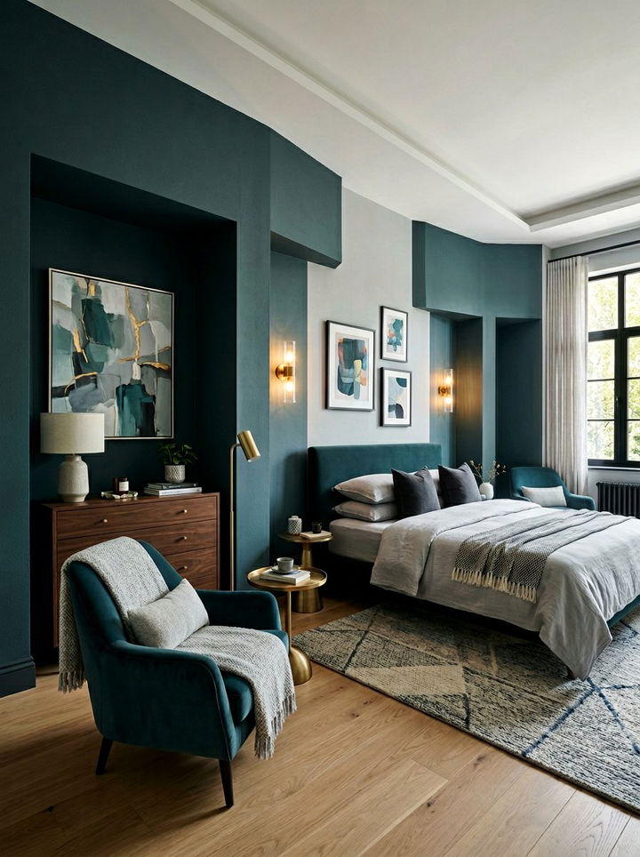 Bedroom with offset walls - 30 oddly shaped bedroom ideas