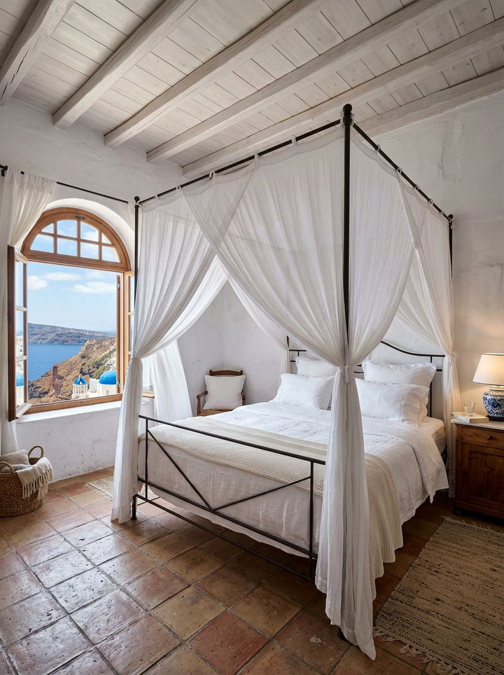 Canopy Bed With Gauzy Fabric - 30 Mediterranean bedroom ideas
