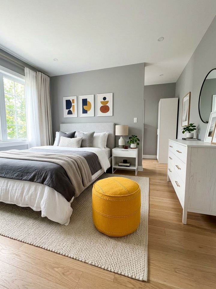 Colorful accent pouf - 30 bedroom poufs