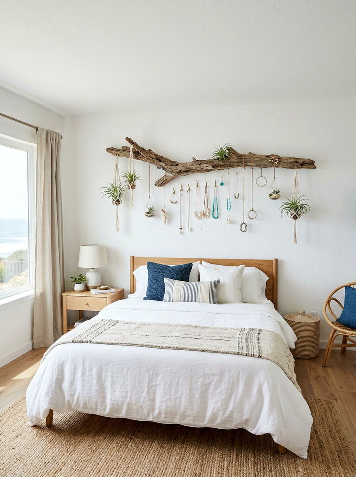 Driftwood Hanging Art Bedroom - 30 repurposed bedroom ideas