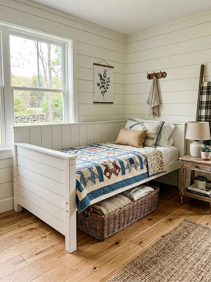 Farmhouse Style Twin Daybed - 30 bedroom sofa bed ideas