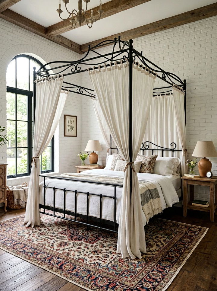 Iron Canopy Bed - 30 vintage bedroom ideas