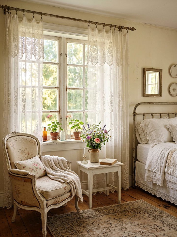 Lace Trim Curtains - 30 shabby chic bedroom ideas