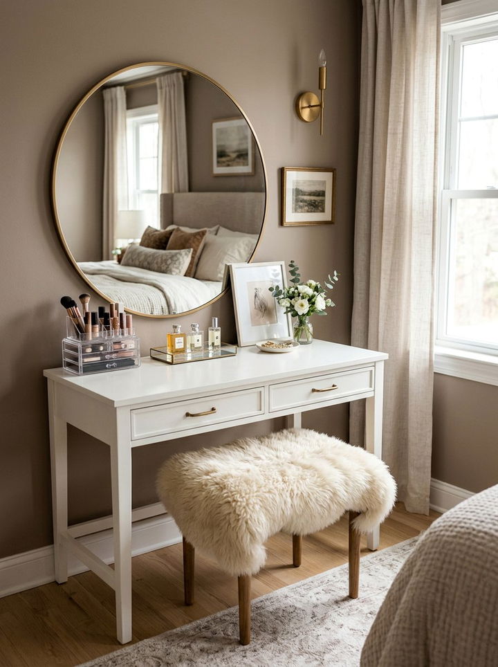 Sheepskin Stool Top - 30 sheepskin bedroom ideas