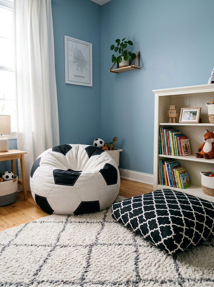 Soccer ball bean bag - 30 soccer bedroom ideas