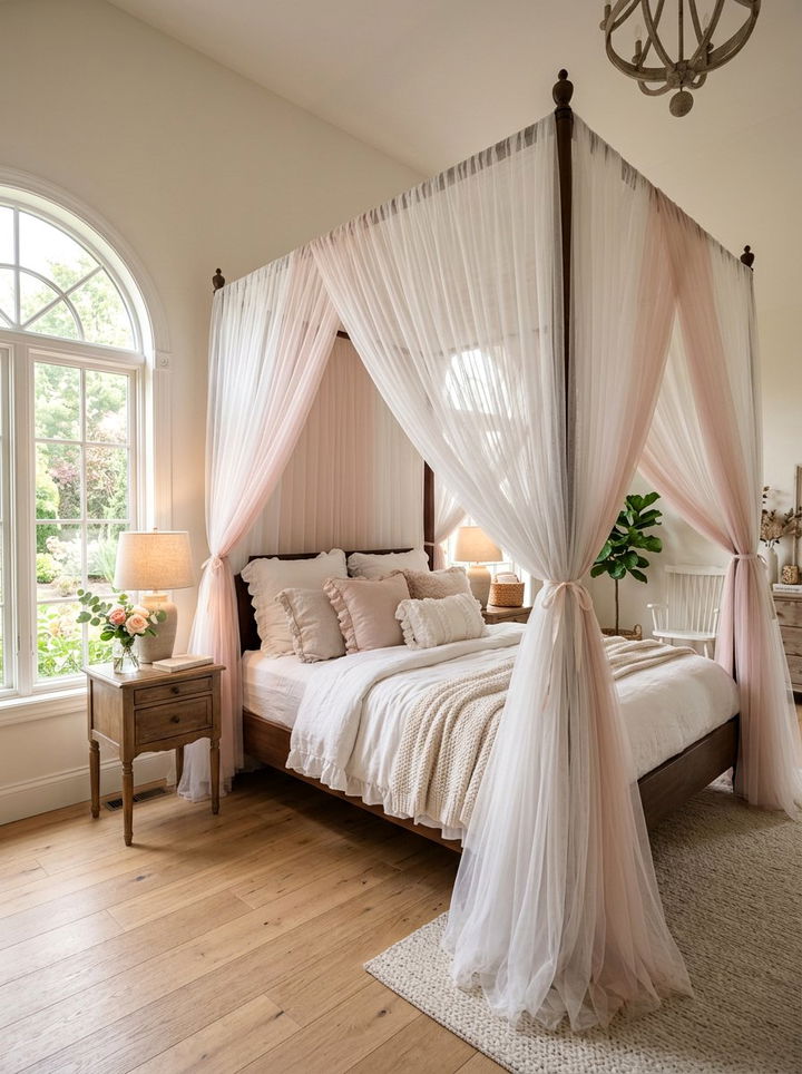 Soft tulle bed curtains - 30 fairy tale bedroom ideas