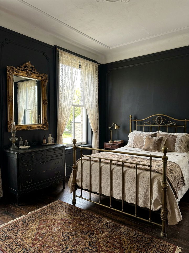 Vintage Black Bedroom - 30 black bedroom decor ideas