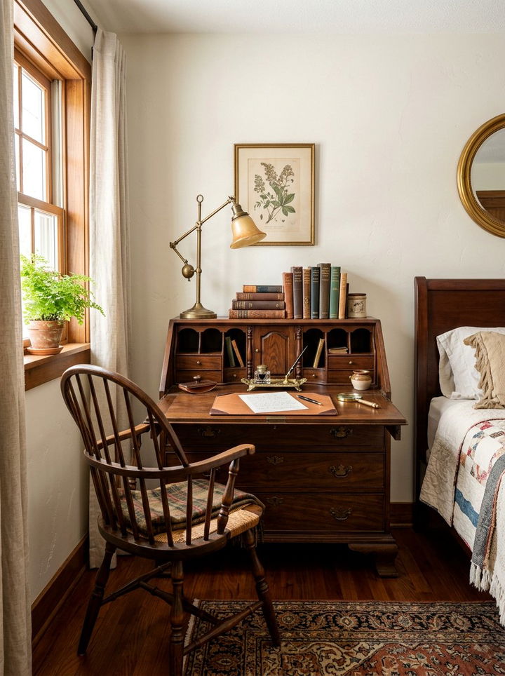 Vintage Desk Arrangement - 30 bedroom desk ideas