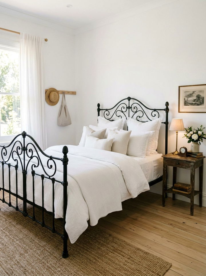 Wrought Iron Bed - 30 Parisian bedroom ideas