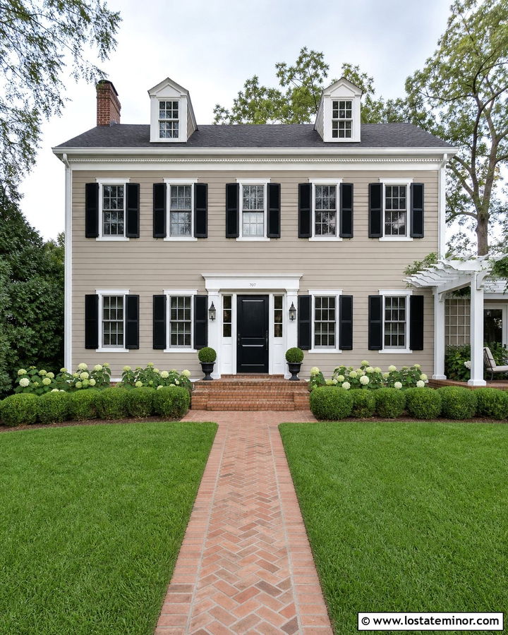 Beige Colonial House With Side Pergola - 30 Beige House Design With Pergola Ideas