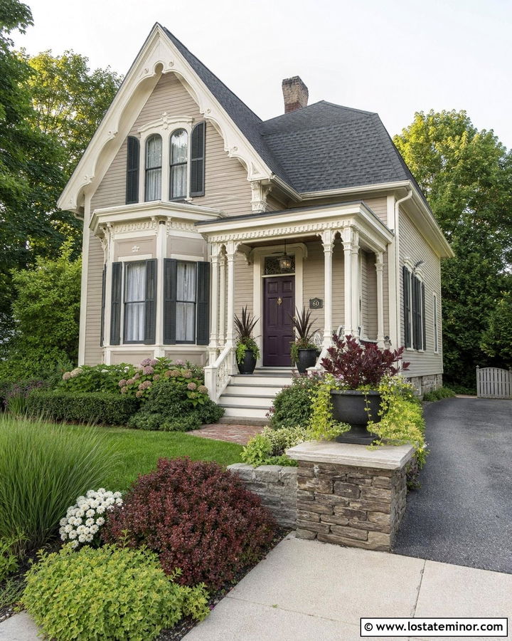 Beige House With Plum Front Door - 30 Beige House Design With Front Door Ideas