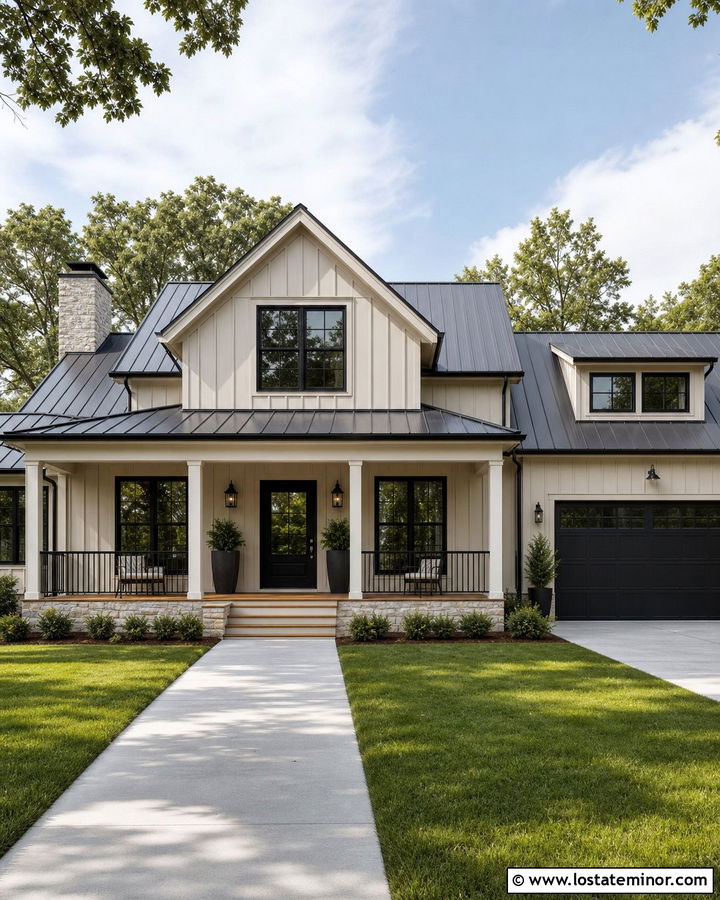 Beige House With White Columns And Black Trim - 30 Beige House Design With Porch Columns Ideas