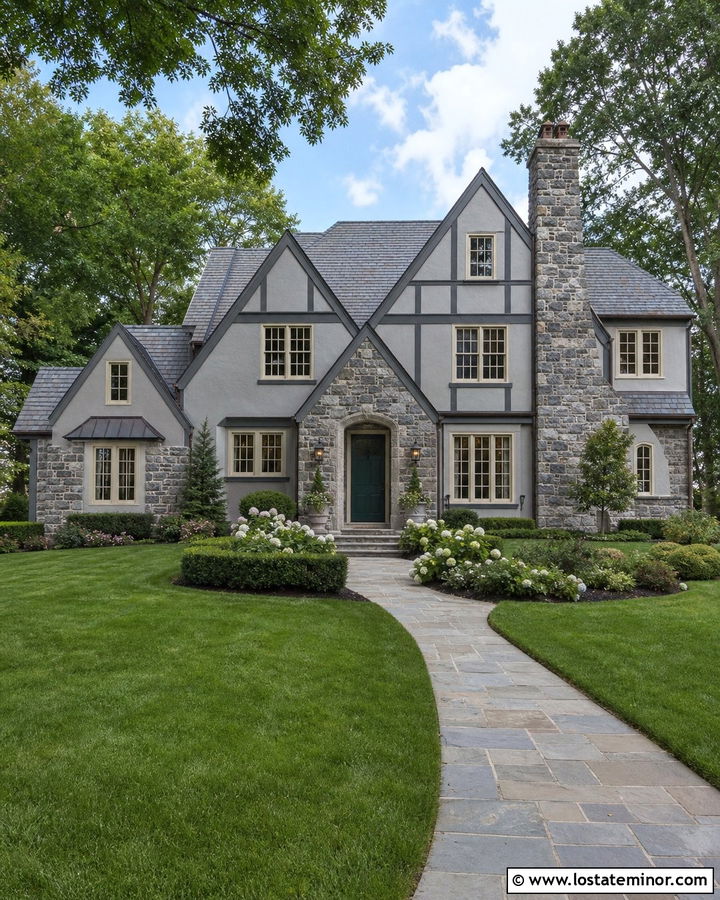 Dove Grey House With Slate Blend Shingles - 30 Dove Grey House Design With Shingles Ideas