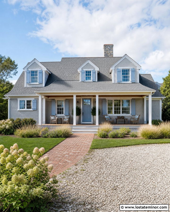 Dove Grey House With White Cedar Shingles - 30 Dove Grey House Design With Shingles Ideas