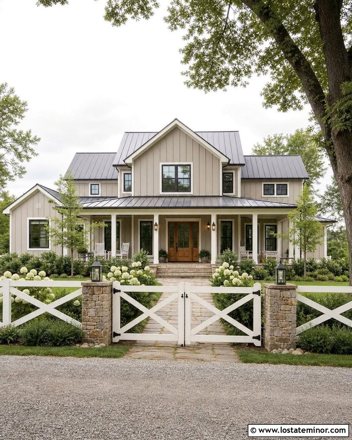 Greige House With Farmhouse Crossbuck Fence - 30 Greige House Design With Fence Ideas