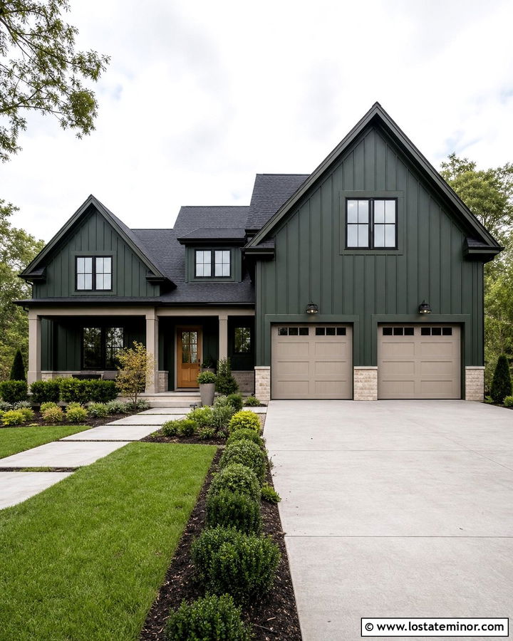 Hunter Green Board And Batten With Greige Accents - 30 Hunter Green House Design With Board and Batten Ideas