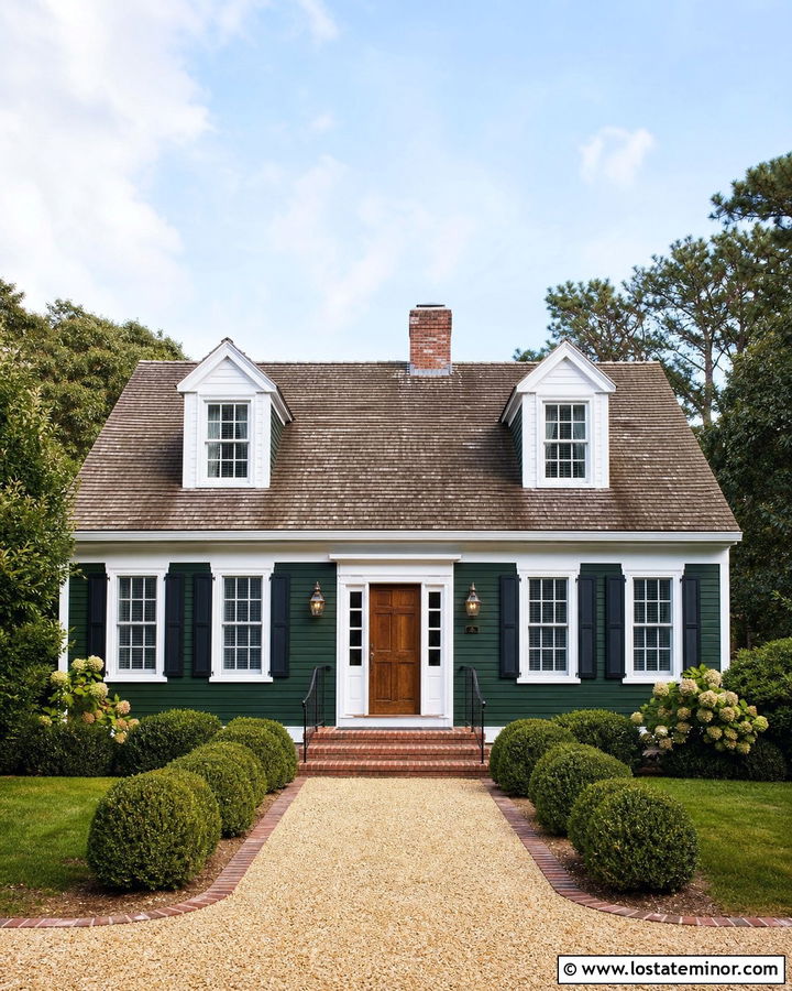Hunter Green Cape Cod With Antique Bronze Lanterns - 30 Hunter Green House Design With Light Fixtures Ideas