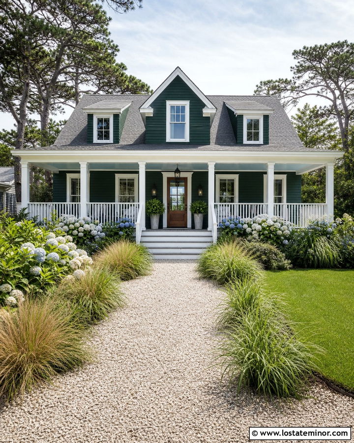 Hunter Green House With Coastal Front Porch - 30 Hunter Green House Design With Front Porch Ideas
