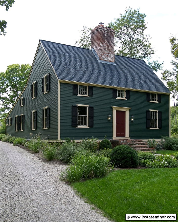 Hunter Green Saltbox With Oversized Chimney - 30 Hunter Green House Design With Chimney Ideas