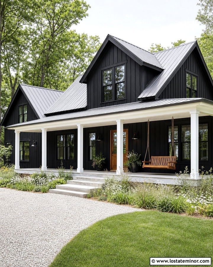 Jet Black House With White Shiplap Porch Ceiling - 30 Jet Black House Design With Porch Ceiling Ideas