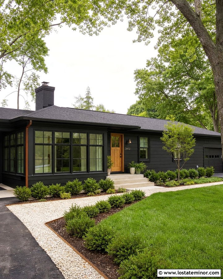 Jet Black Ranch House With Front Sunroom - 30 Jet Black House Design With Sunroom Ideas