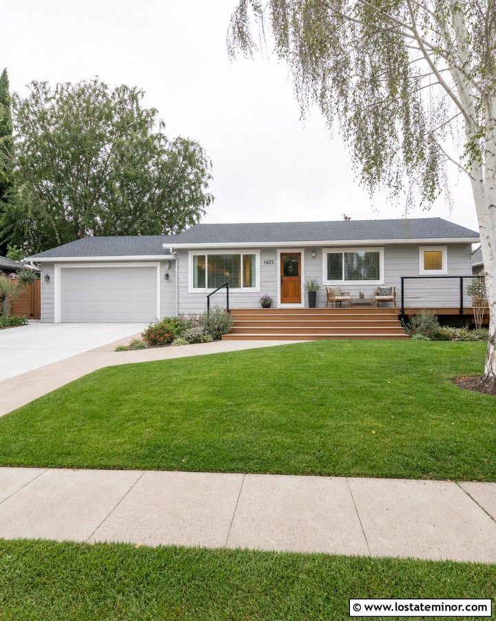 Light Gray Ranch House With Deck - 30 Light Grey House Design With Deck Ideas