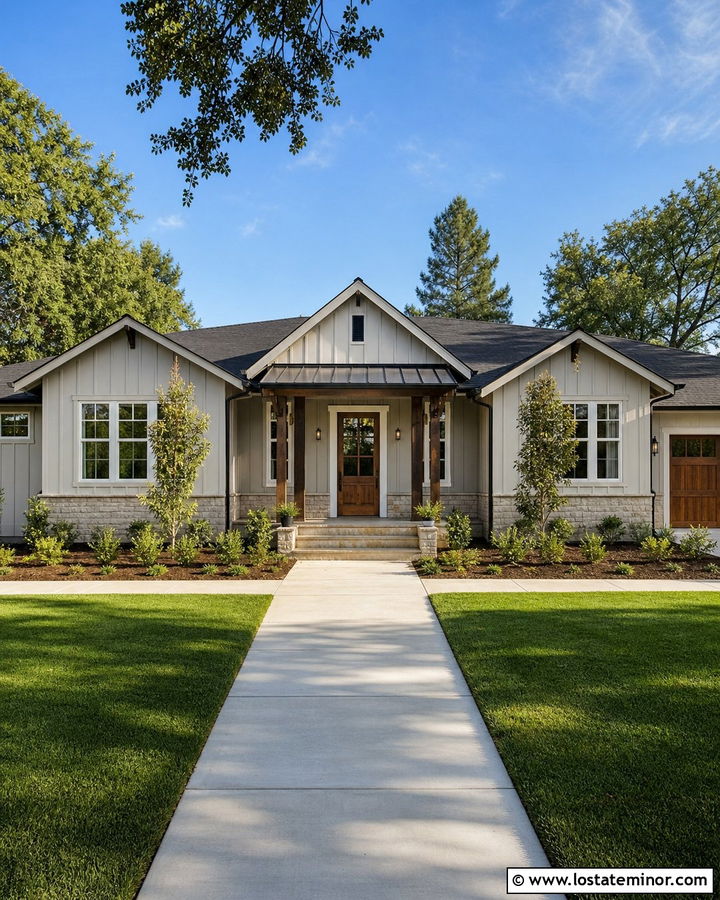 Light Grey Board and Batten Ranch House - 30 Light Grey House Design With Board and Batten Ideas