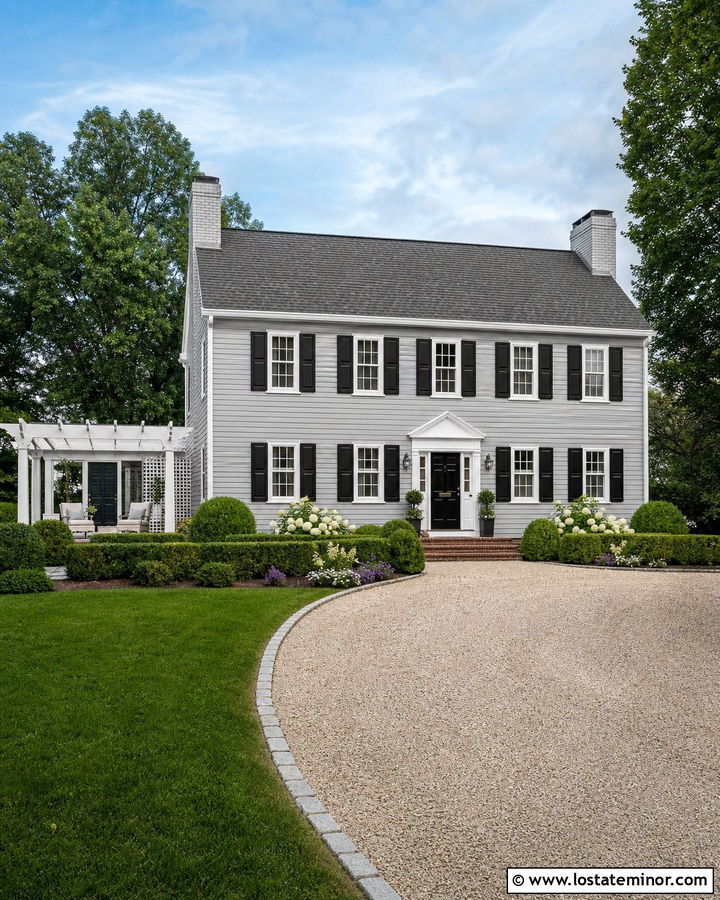 Light Grey Colonial House With Side Pergola - 30 Light Grey House Design With Pergola Ideas