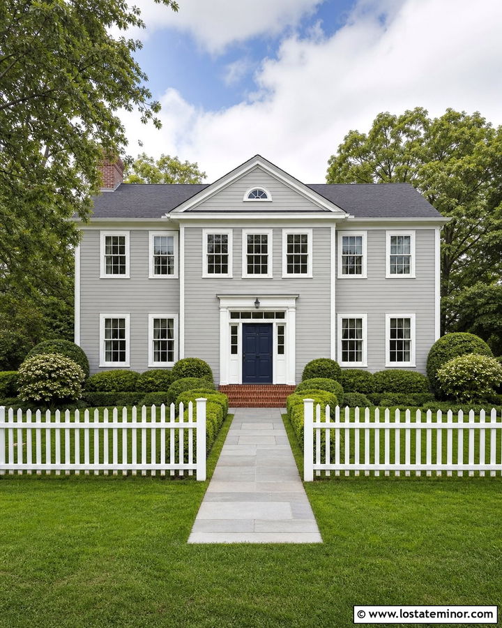 Light Grey Colonial House With White Picket Fence - 30 Light Grey House Design With Fence Ideas