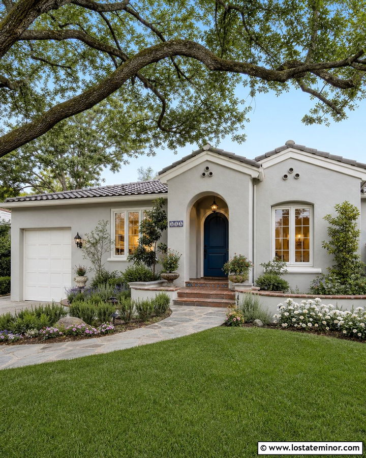 Light Grey House With Ceramic Tile Numbers - 30 Light Grey House Design With House Numbers Ideas