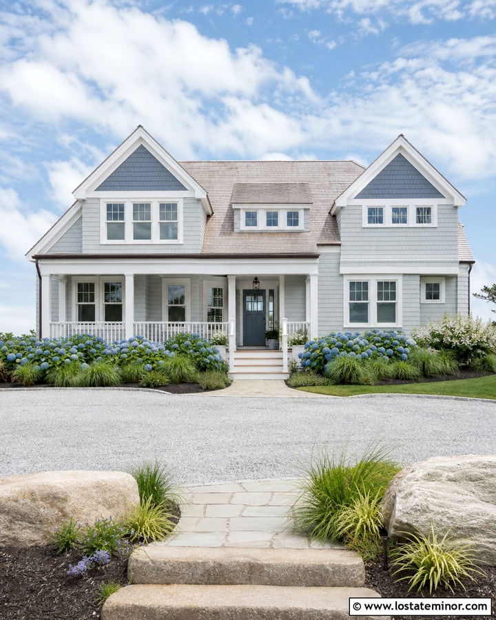 Light Grey Siding With Blue Grey Accents - 30 Light Grey House Design With Siding Ideas
