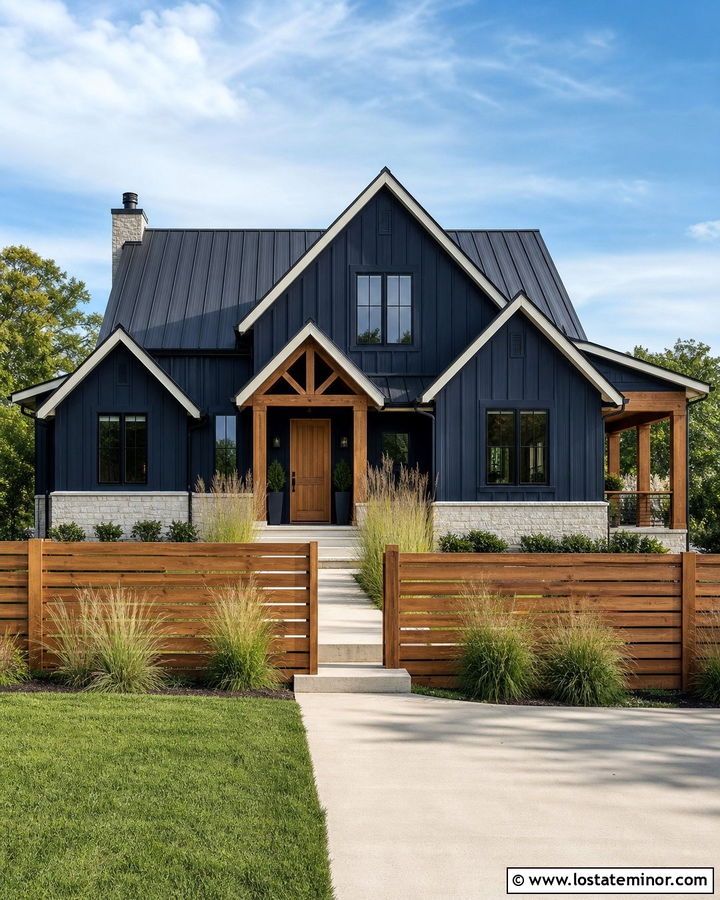 Midnight Blue House With Cedar Privacy Fence - 30 Midnight Blue House Design With Fence Ideas