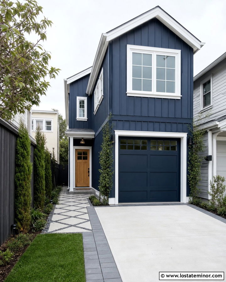 Midnight Blue House With Narrow Urban Driveway - 30 Midnight Blue House Design With Driveway Ideas