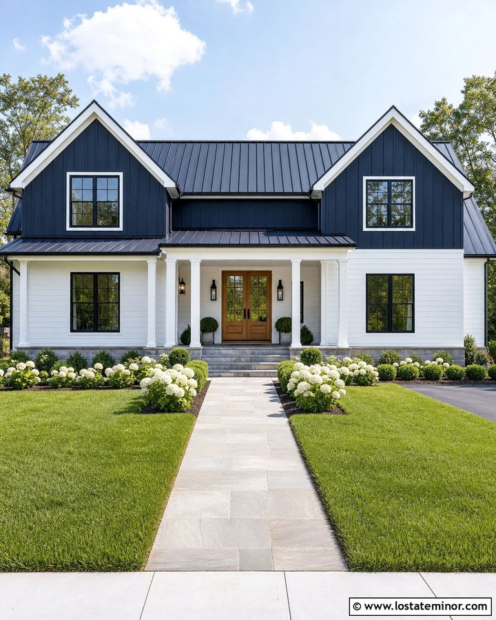 Midnight Blue House With Shiplap Wainscoting - 30 Midnight Blue House Design With Wainscoting Ideas