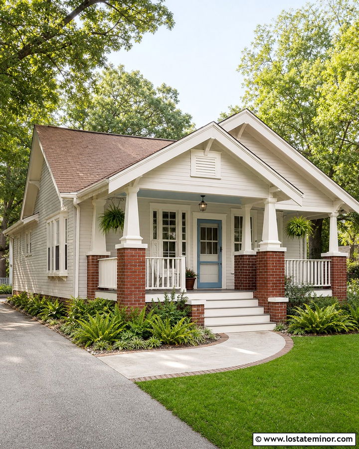 Off White Bungalow With Blue Screen Door - 30 Off White House Design With Screen Door Ideas